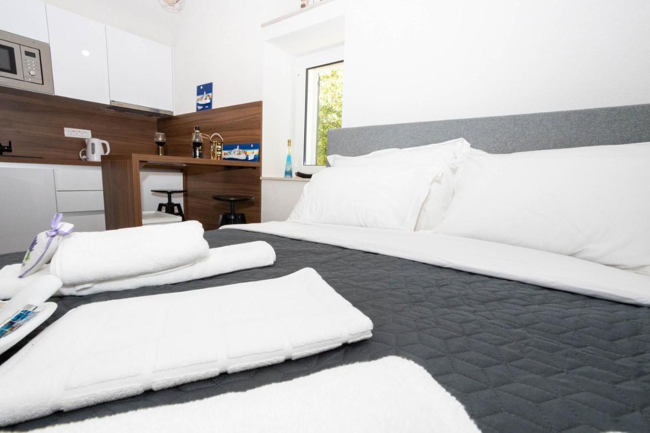 Apartments "Lory" -Baska Voda Exterior photo