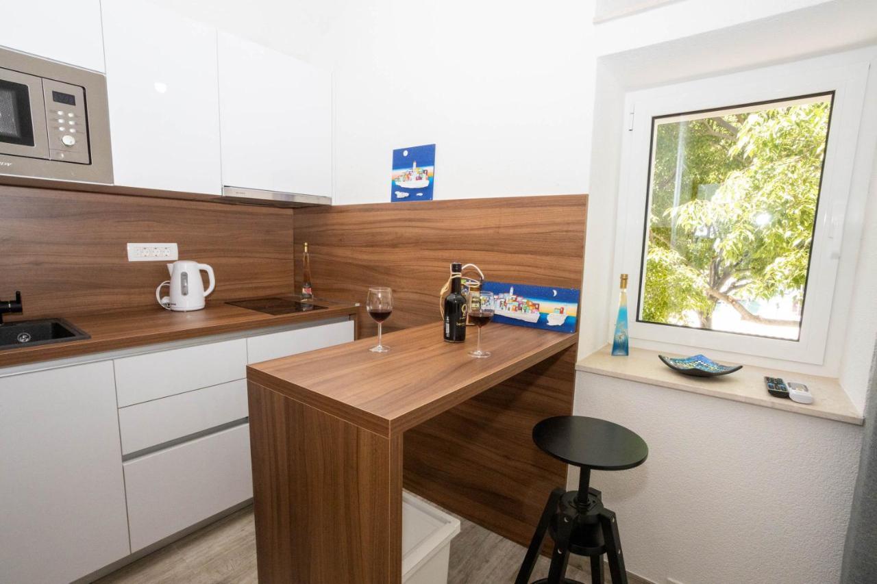 Apartments "Lory" -Baska Voda Exterior photo