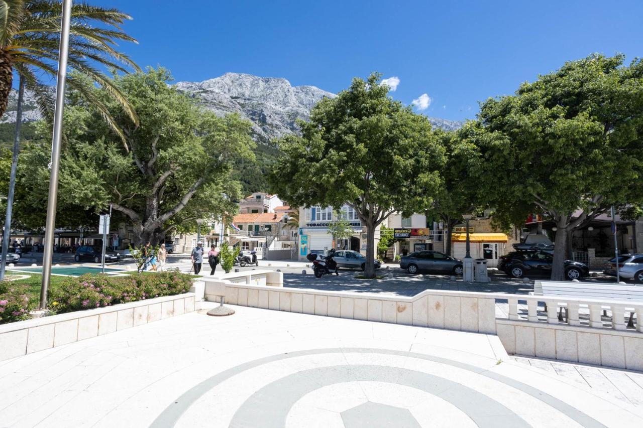 Apartments "Lory" -Baska Voda Exterior photo